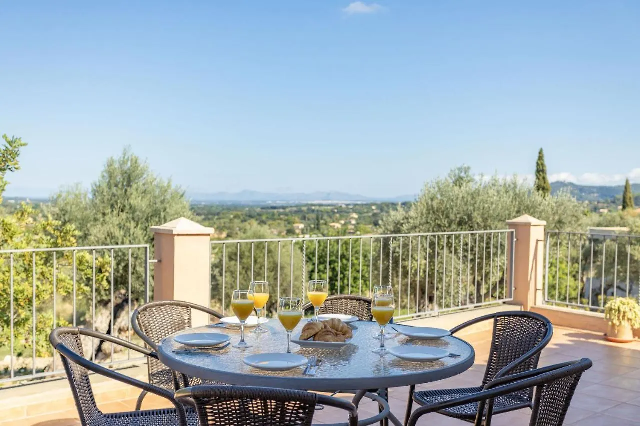 Villa La Llar Clara Selva