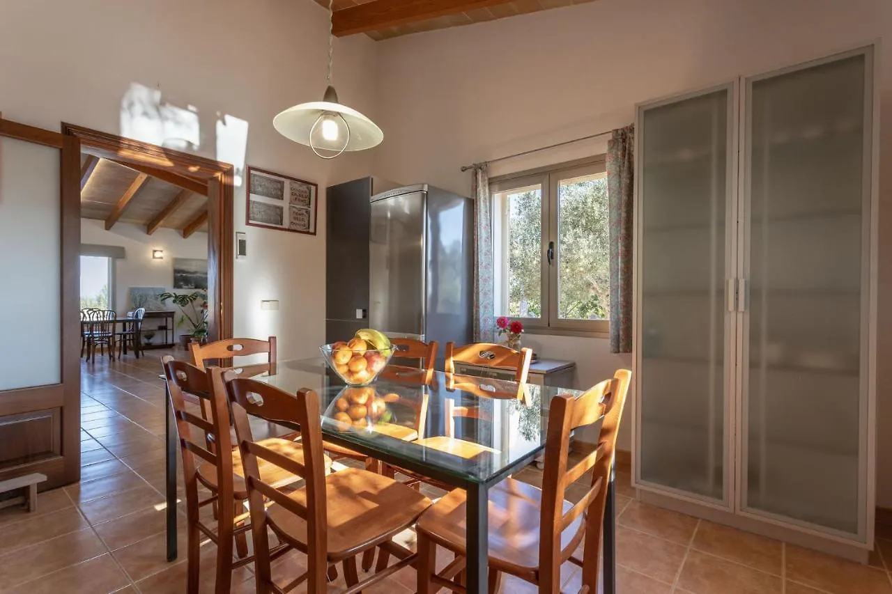 Villa La Llar Clara Selva  Spain